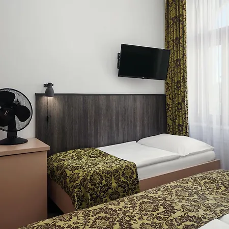 Superior Hotel