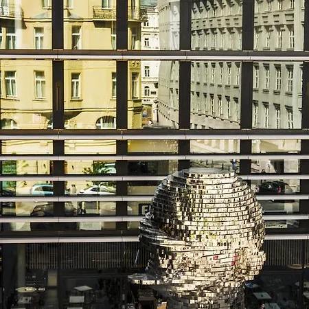Golden Crown Hotel