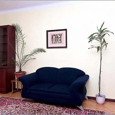 Veronika Pensión 3*