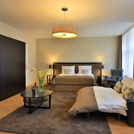 & Aparthotel 4*