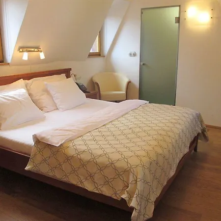 Szálloda At The Grape 4*