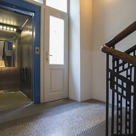 Apartment Dusni Prague