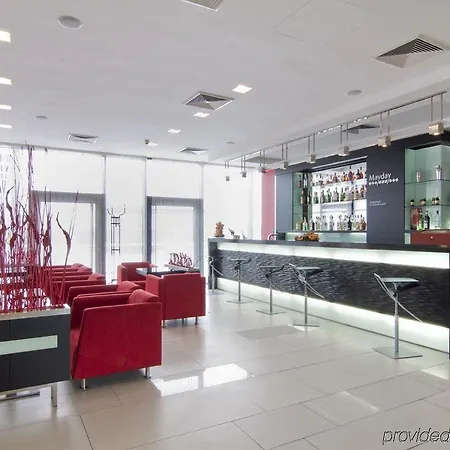Airport By Ihg 4*