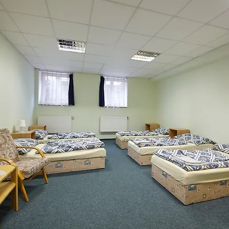 Kolbenka Hostel *