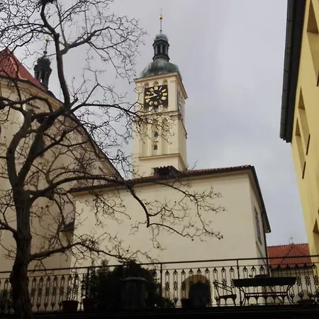 Jakubska 676 *