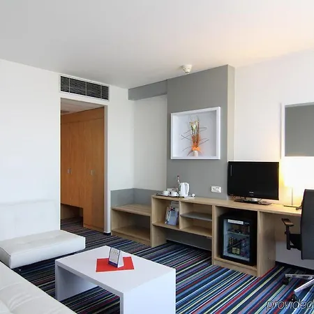 מלון Airport By Ihg פראג