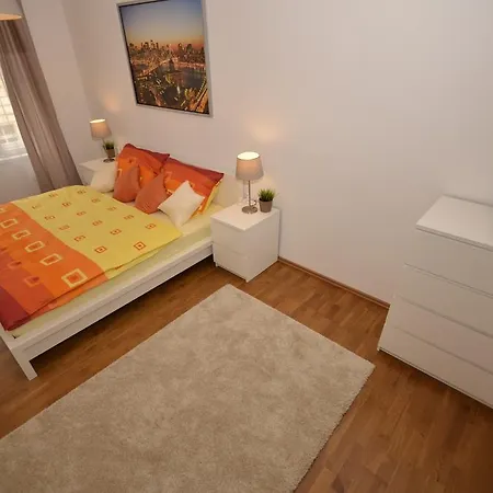 Apartamento Beautiful In Praga