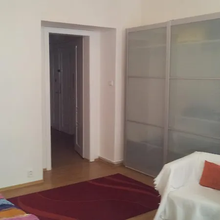 Naprstkova * Praga