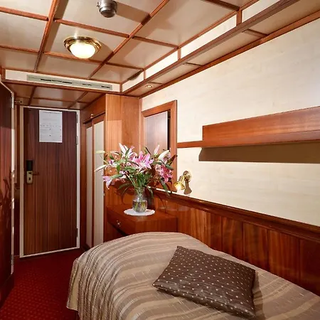 Florentina Boat 3* Πράγα