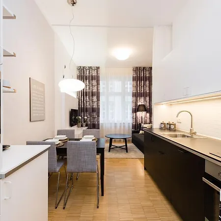 Modern Charvatova