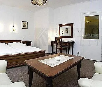Hotel Excellent 3*