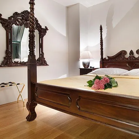 Bologna 4*