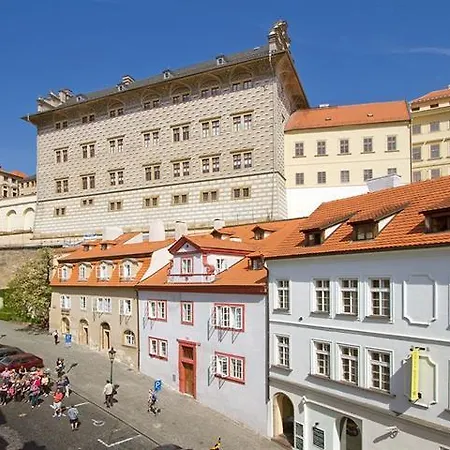 Red Lion 4* Prague