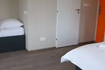 Le Petit Hotel 3*