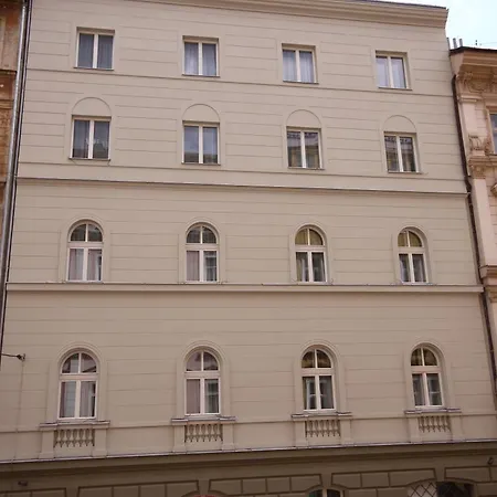 Pure White Hotel 4*