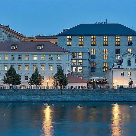 Four Seasons Prága