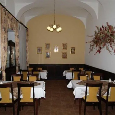 Hotel Petr 3*