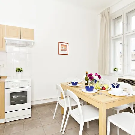 شقة With 2 Bathrooms- 5 Minutes From Old Town - 102 M2
