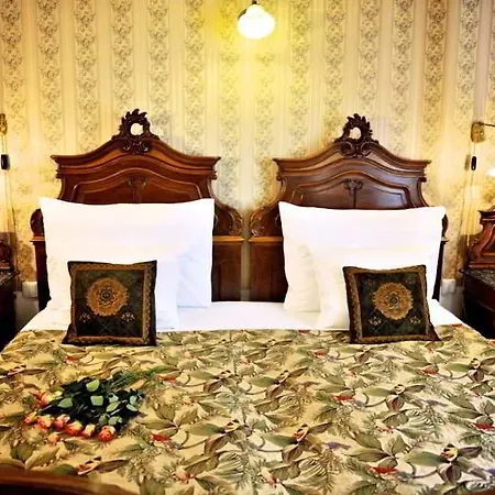 Hotel 1885