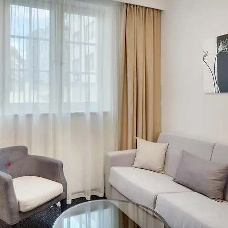 Clement Hotel