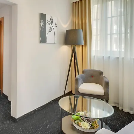 Hotel Clement 4*
