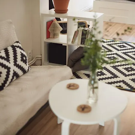 Apartment Friday Songs *