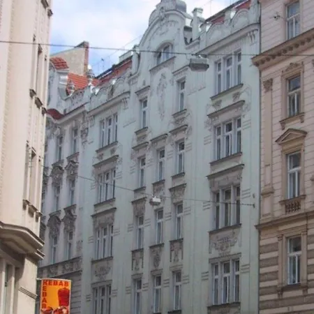 Pvh Charming Flats Odboru * Prague