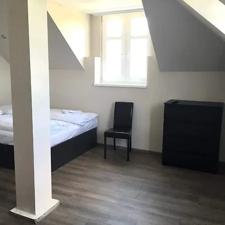 Le Petit Hotel