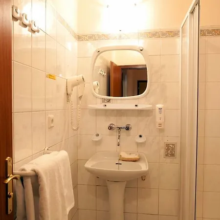 Kavalir 3* Praga