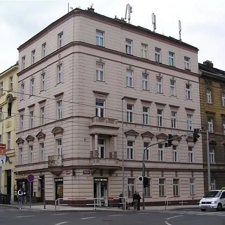 Angel Aparthotel