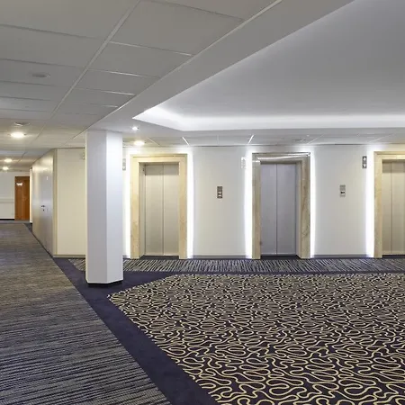 Hotell Orea Pyramida Prag