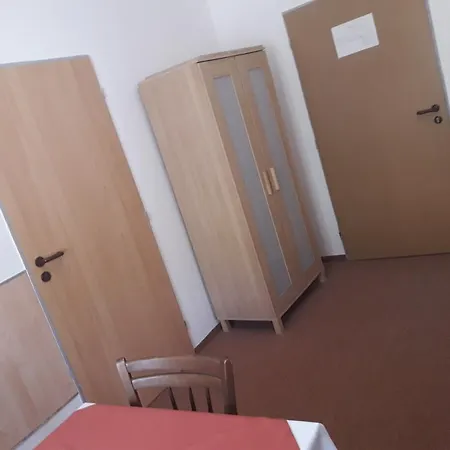 Sokol Troja Hostel *