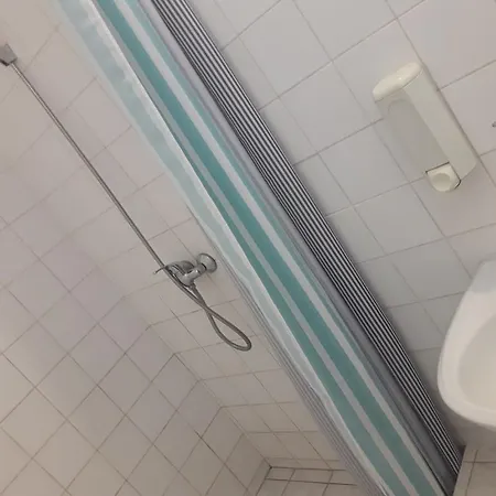 Hostel Sokol Troja *