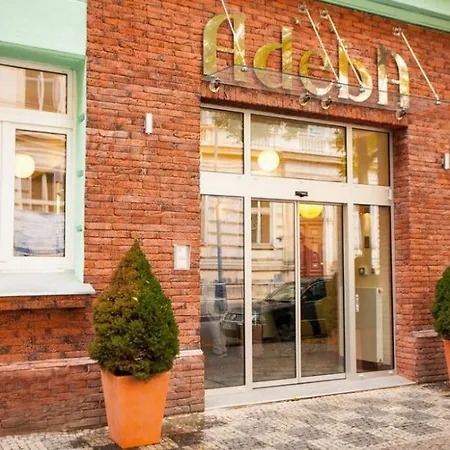 Hotel Adeba