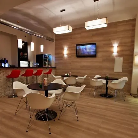Hotel Adeba
