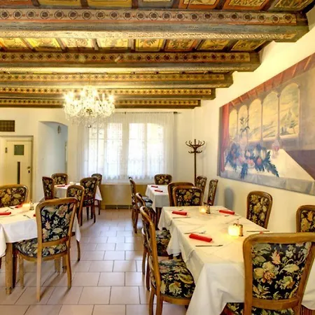 Hotel Red Lion 4*