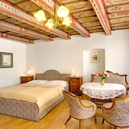 Red Lion Hotel