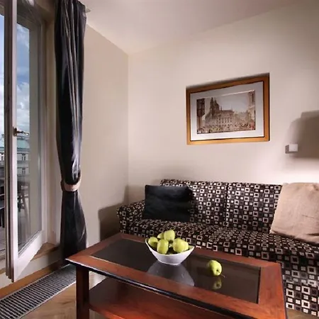 Elysee Hotell 4*