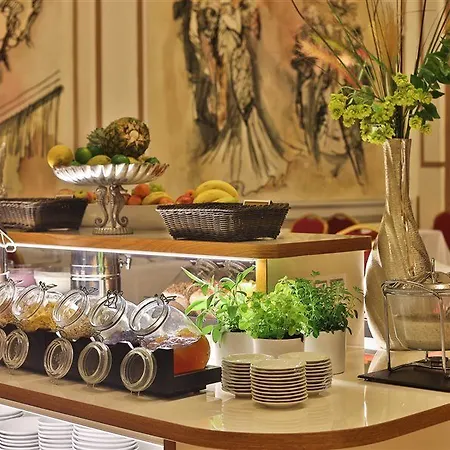 Hotel Ariston 4*