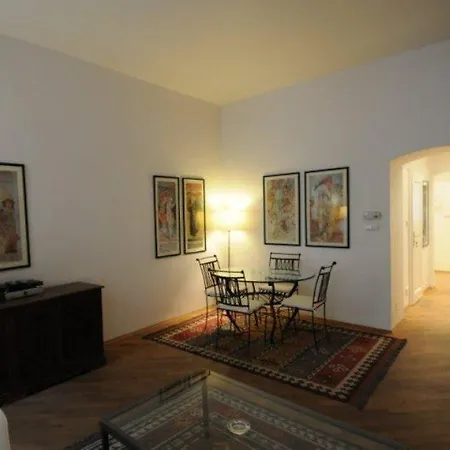 Apartment Pvh Charming Flats Odboru Prague