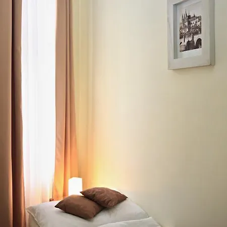 Apartament River View *