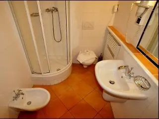 U Cervene Zidle - Red Chair Hotel Praha