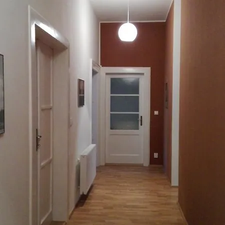 Central Florenc Apartment *