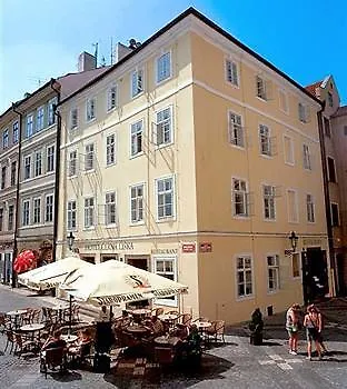 Lippert Hotel