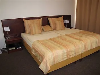 Petr Hotel