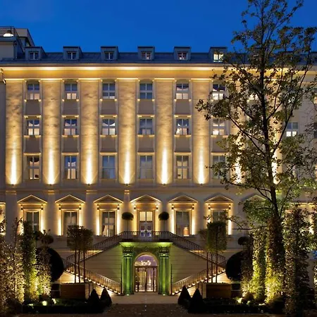 The Grand - The Leading Of The World Praga