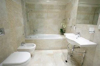 Hunger Aparthotel Praha