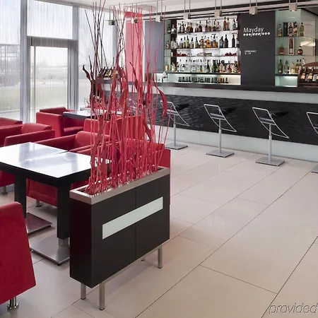 Airport By Ihg 4*