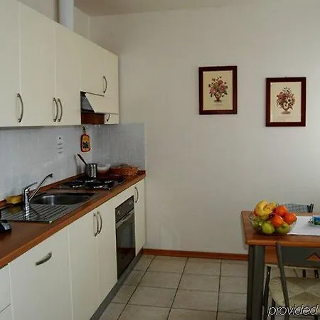 Hotel apartamentowy Hotel Suite Home Prague 4*