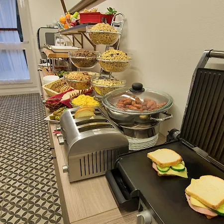 Hotel apartamentowy Hotel Suite Home Prague 4*